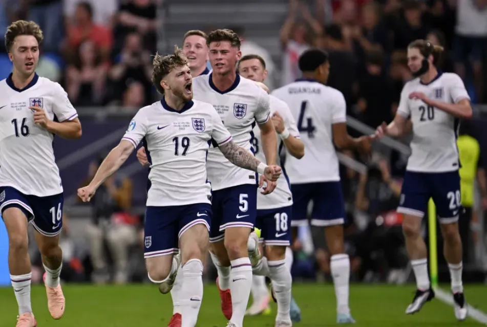 Harvey Elliott's Role: The Creative Maestro